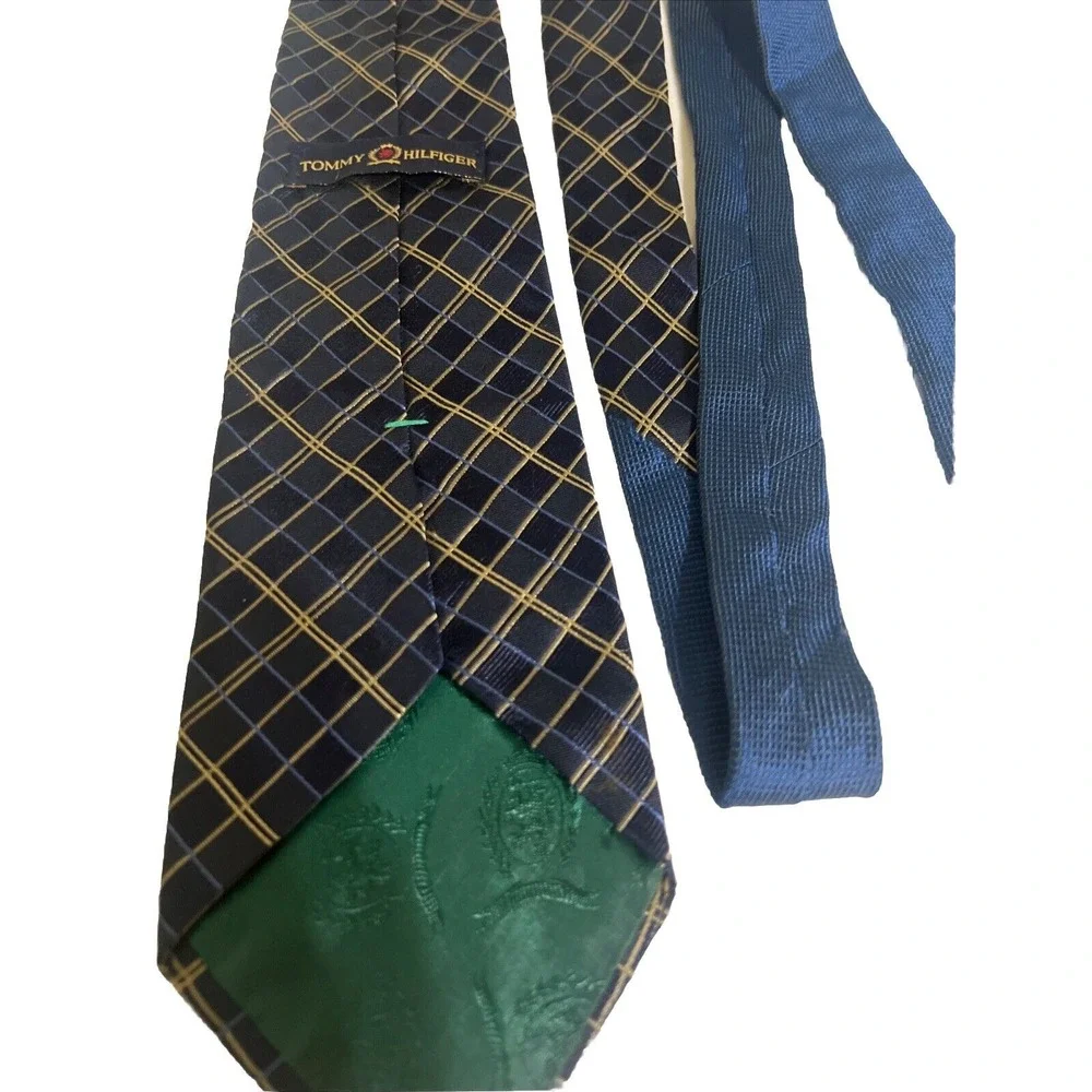 TOMMY HILFIGER DARKBLUE YELLOW CHECKER 100% SILK‎ NECKTIE TIE
